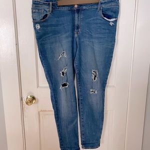 Old Navy Rockstar Distressed Jeans size 20